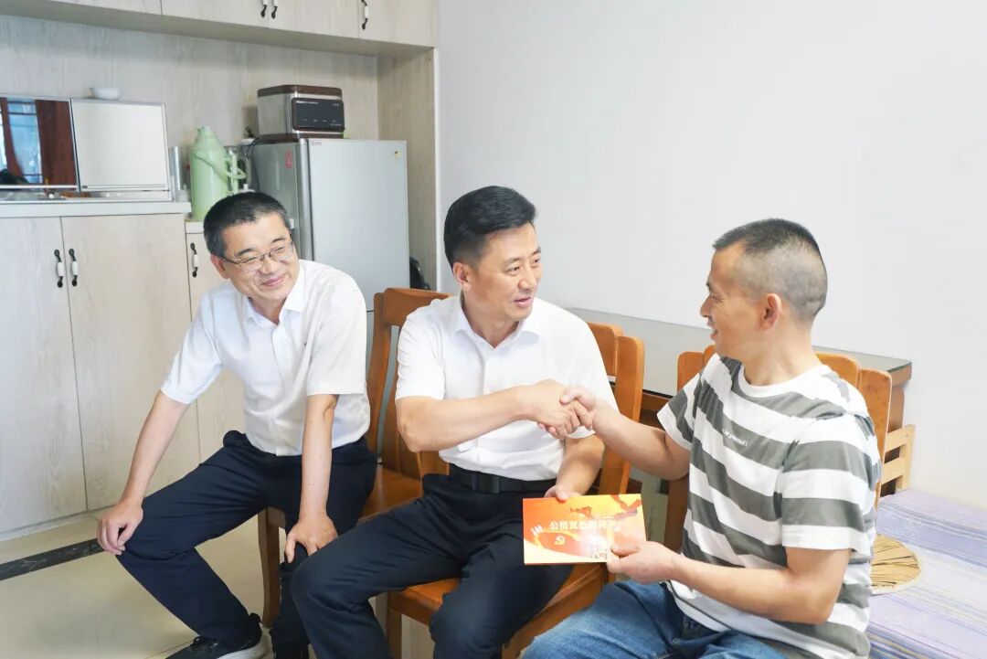 公司纪委书记赵增强、总会计师刘依斌.jpg 公司纪委书记赵增强、总会计师刘依斌.jpg